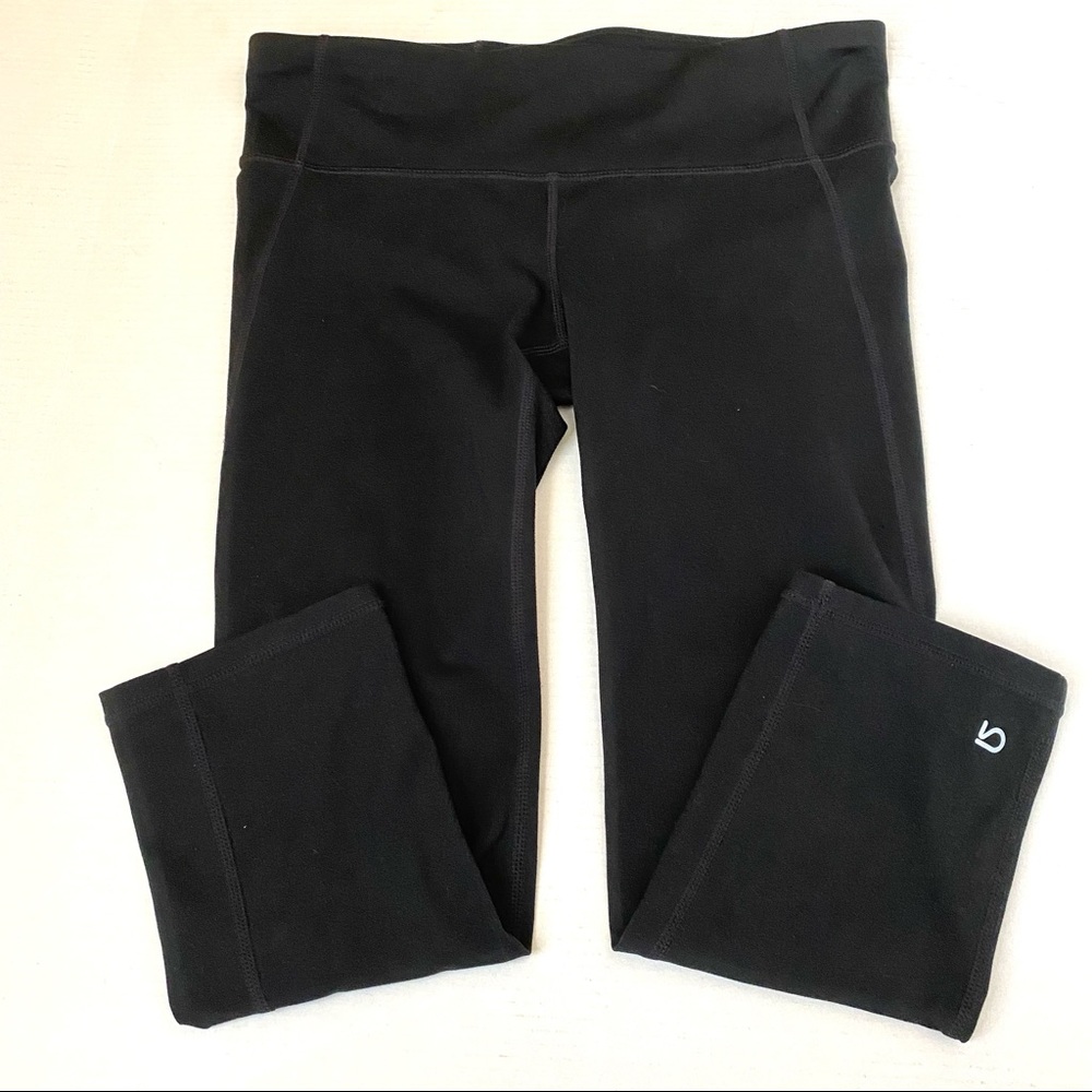 GapFit Gfast Capri 21 Black Workout Leggings Sz S Excellent condition